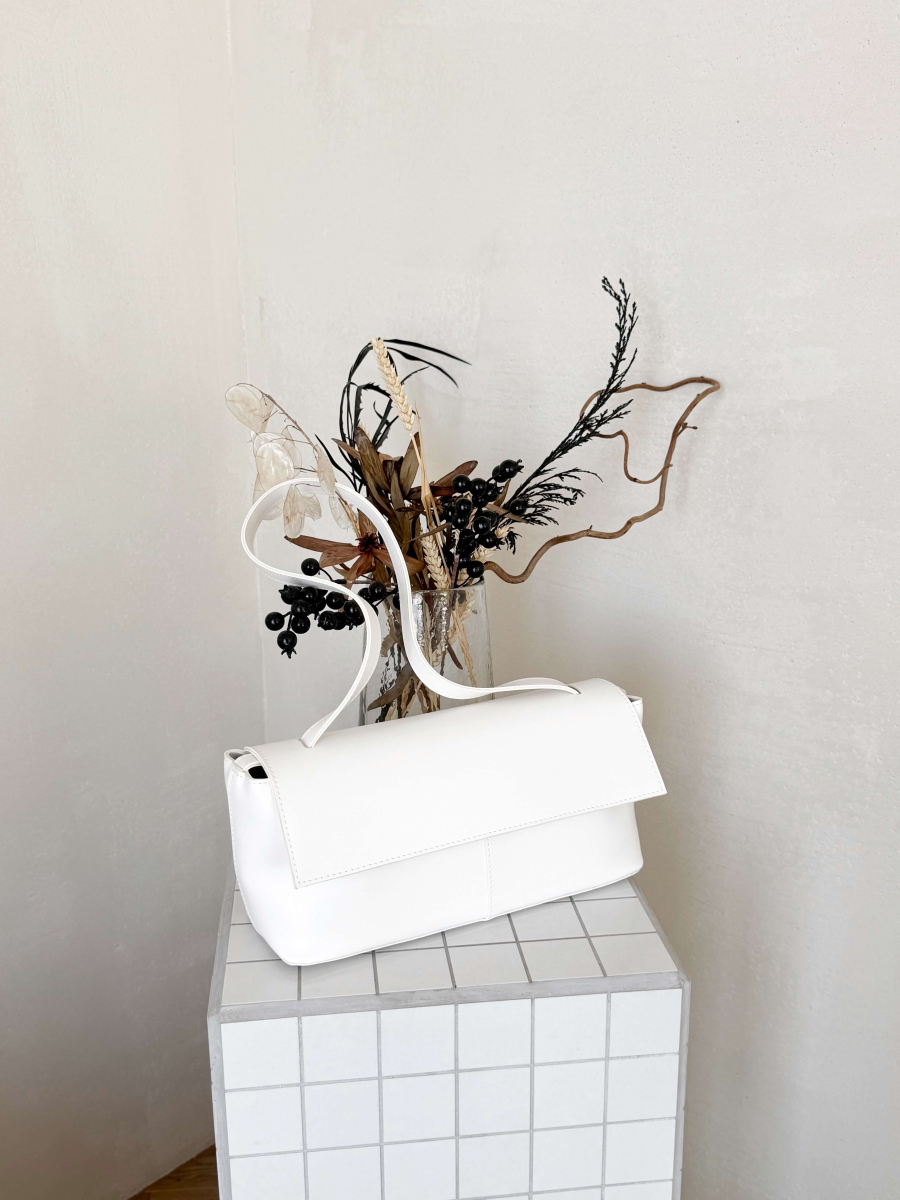 Клатч-багет МАДЛЕН білий LEMAN LM4871-2